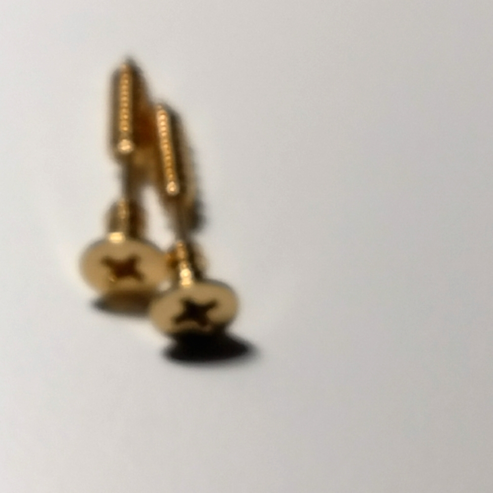 Broa Grand Earring - Picture 2 of 3